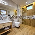 Hotel любокрай готельно-відпочинковий комплекс Skhidnytsia