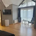 любокрай готельно-відпочинковий комплекс Hotel *