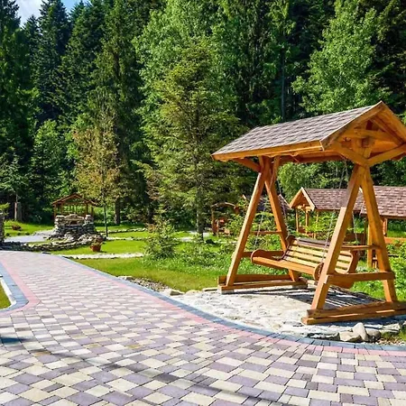 любокрай готельно-відпочинковий комплекс فندق *