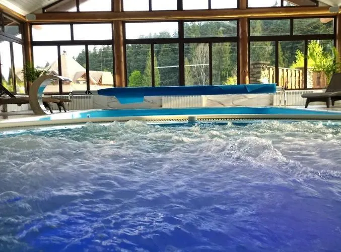Hotel любокрай готельно-відпочинковий комплекс *