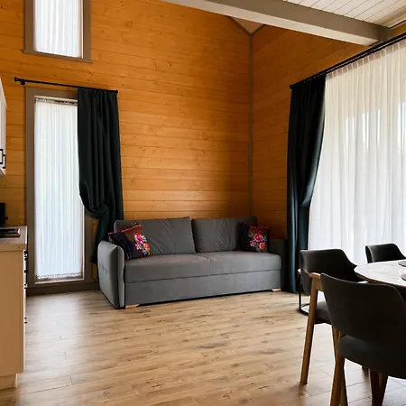 Hotel любокрай готельно-відпочинковий комплекс *